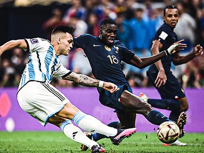 立了深厚的 立了深厚的