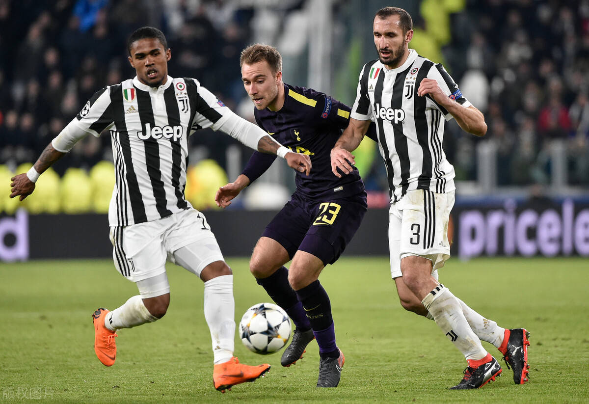 红牌的行为 红牌的行为