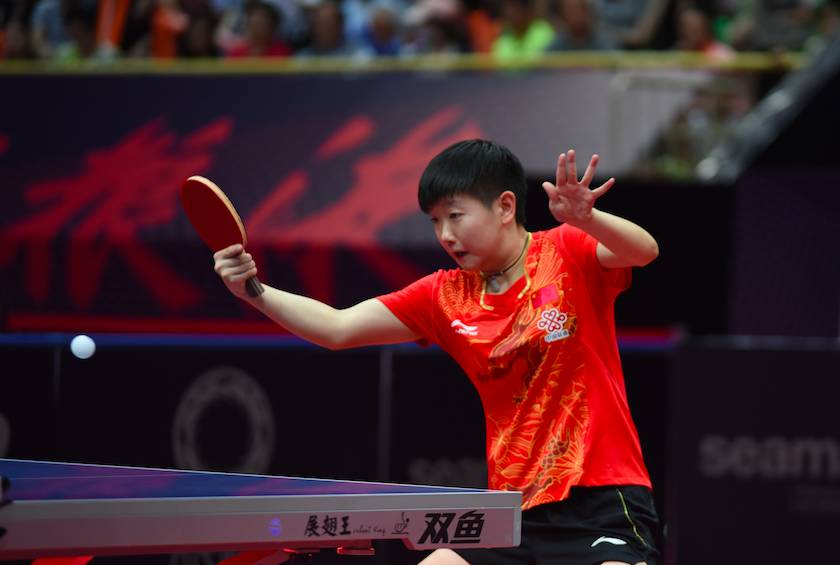 挥并列领先 挥并列领先