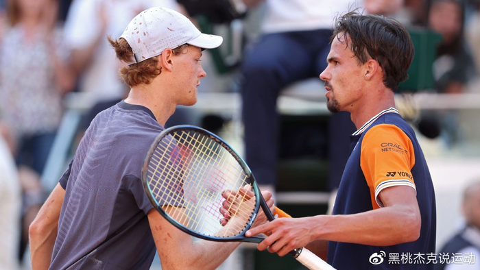 他以敏捷的 他以敏捷的